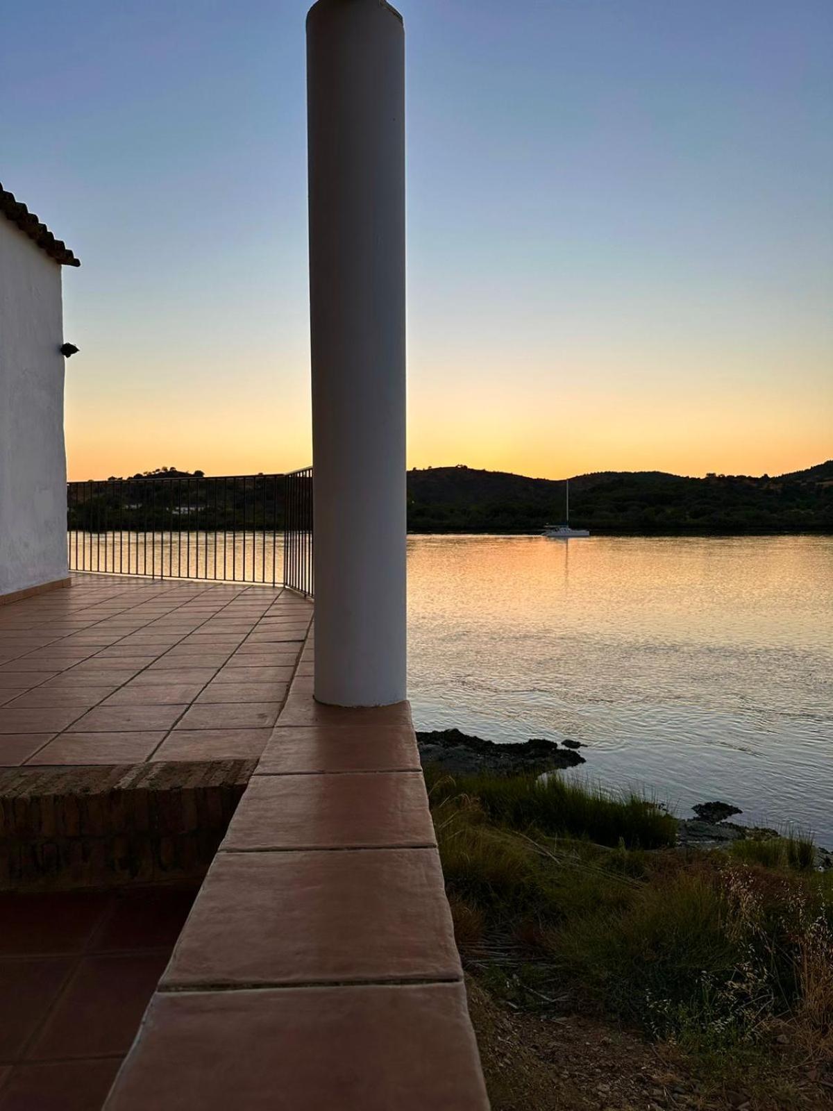 Magnifica Casa A Orillas Del Guadiana 우엘바 외부 사진